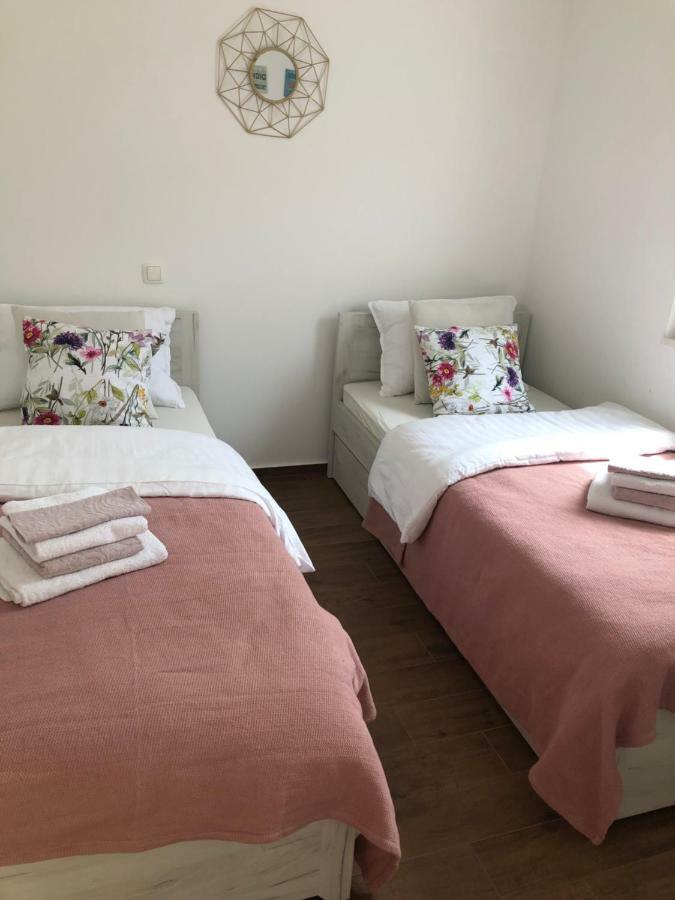 Apartment Sunrise Vinjerac Ngoại thất bức ảnh